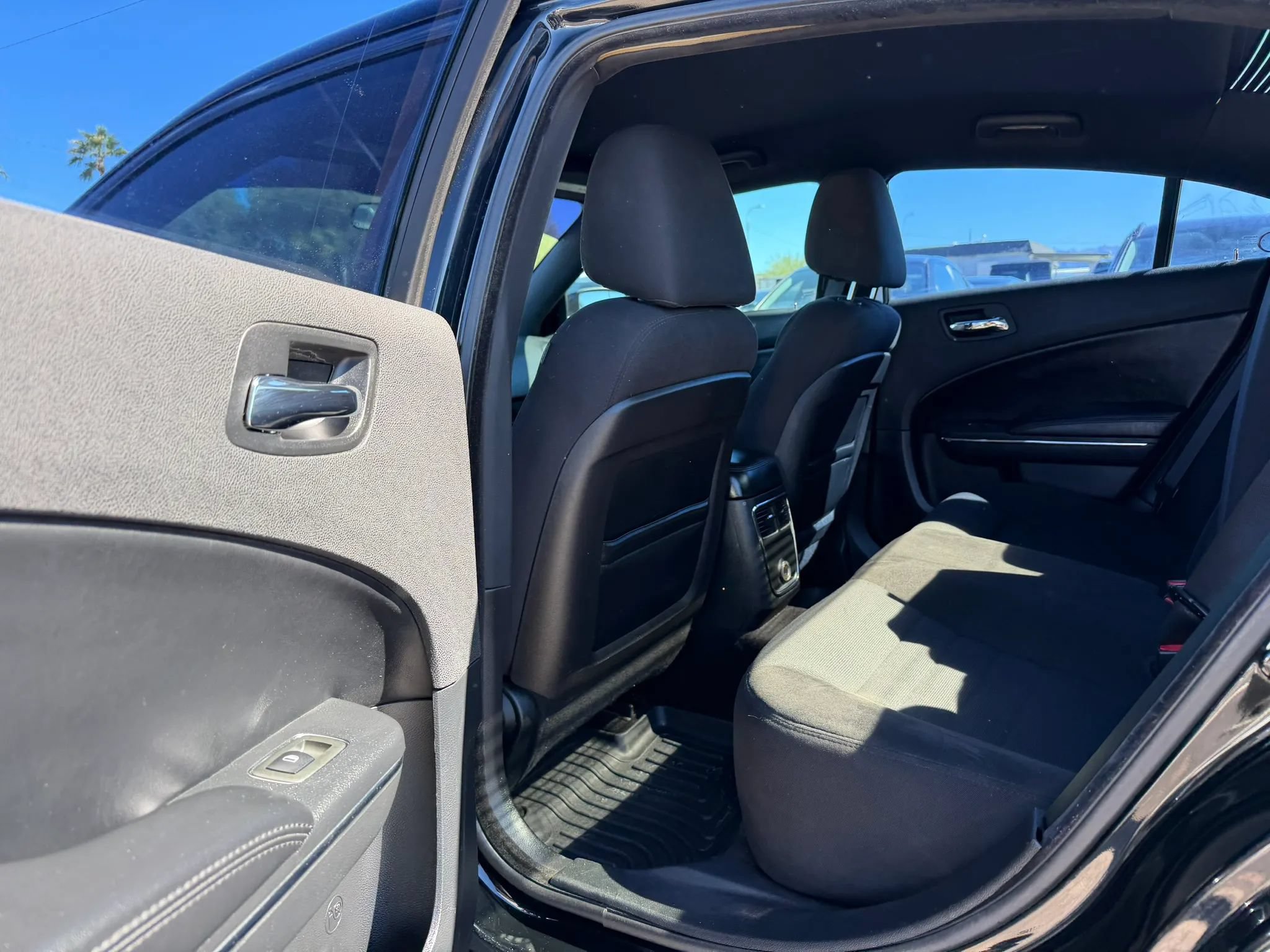 Used 2013 Dodge Charger SE RWD image 23