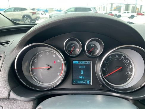 Used 2013 Buick Regal Premium image 13