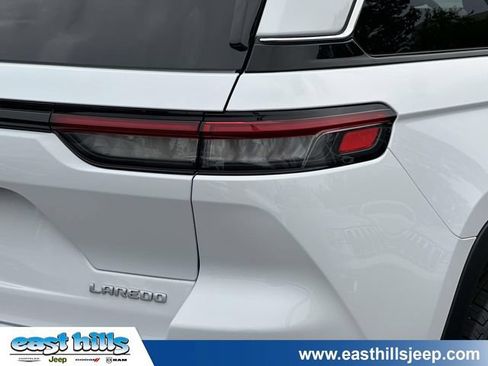 Certified 2025 Jeep Grand Cherokee Laredo X w/ Luxury Tech Group I AWD/4WD image 11