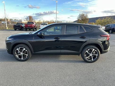 New 2026 Chevrolet Trax RS image 4