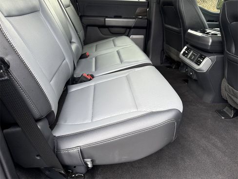 Used 2024 Ford F150 Lightning Lariat image 15