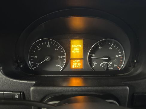Used 2016 Mercedes-Benz Sprinter 2500 image 17
