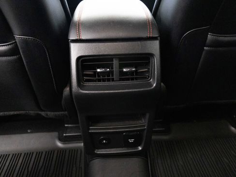 Used 2023 Ford Edge ST-Line w/ Class II Trailer Tow Package AWD/4WD image 27