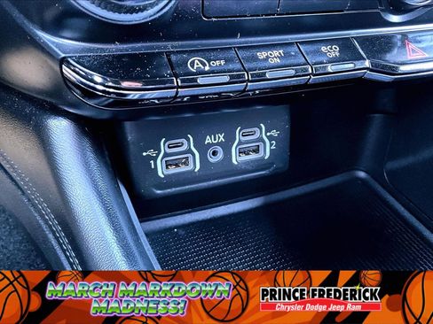 Used 2021 Dodge Durango GT image 28