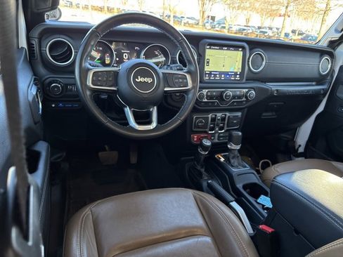 Used 2022 Jeep Wrangler Unlimited Rubicon 4xe w/ Cold Weather Group image 21