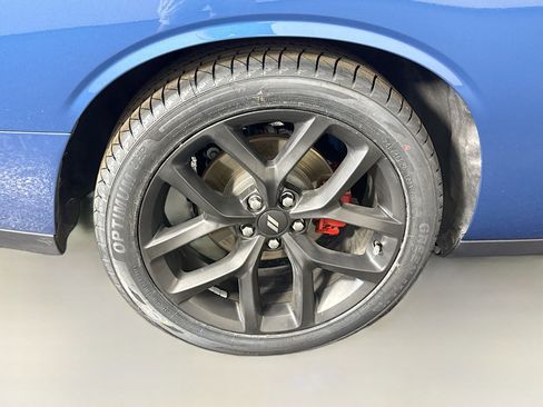 Used 2021 Dodge Challenger GT w/ Plus Package image 31