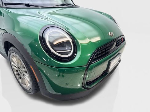 Used 2025 MINI Cooper S FWD image 17