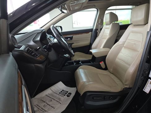 Used 2017 Honda CR-V Touring image 9