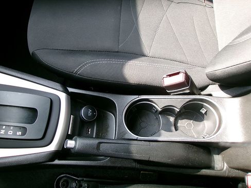 Used 2019 Ford Fiesta SE image 16