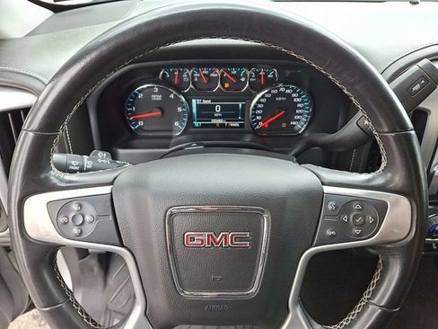Used 2017 GMC Sierra 1500 SLE w/ SLE Value Package AWD/4WD image 4