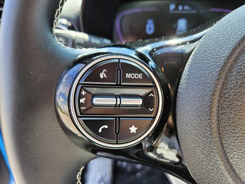 Used 2024 Kia Soul GT-Line FWD image 27