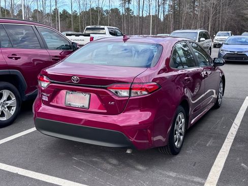 Used 2024 Toyota Corolla LE image 6