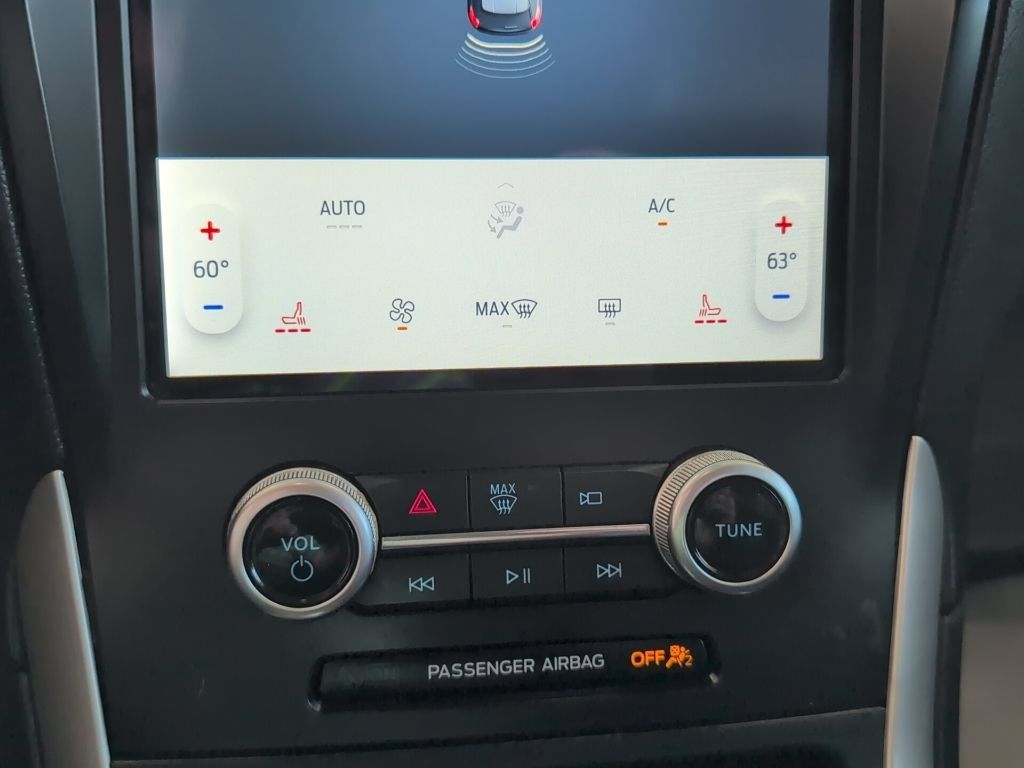 Used 2024 Ford Edge SEL AWD/4WD image 22