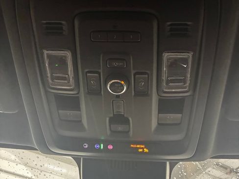 Used 2023 Chevrolet Tahoe High Country w/ LPO, Illumination Package AWD/4WD image 28