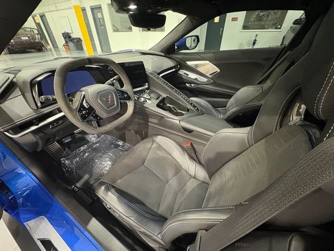 Used 2023 Chevrolet Corvette Stingray Premium Cpe w/ Z51 Performance Package RWD image 10