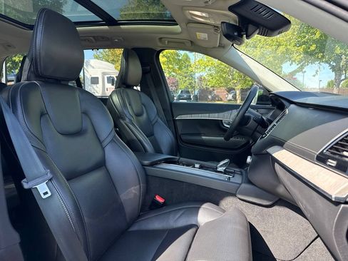 Used 2024 Volvo XC90 T8 Ultimate w/ Protection Package Premier AWD/4WD image 28