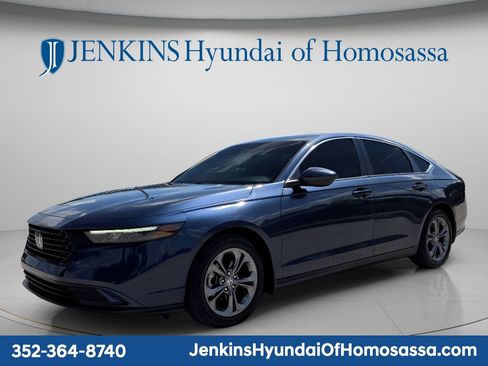 Used 2024 Honda Accord EX image 11