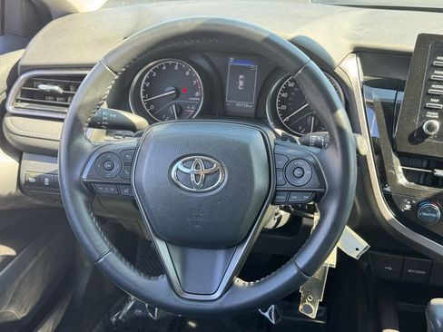 Used 2024 Toyota Camry SE image 17
