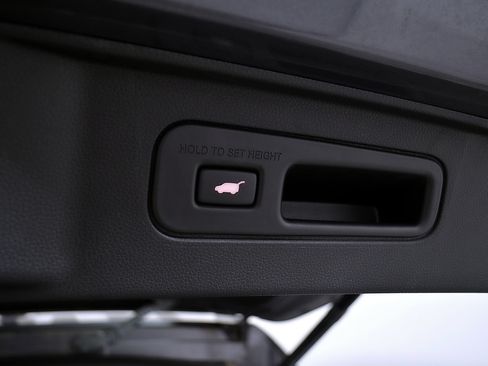 Used 2024 Honda Pilot EX-L image 11