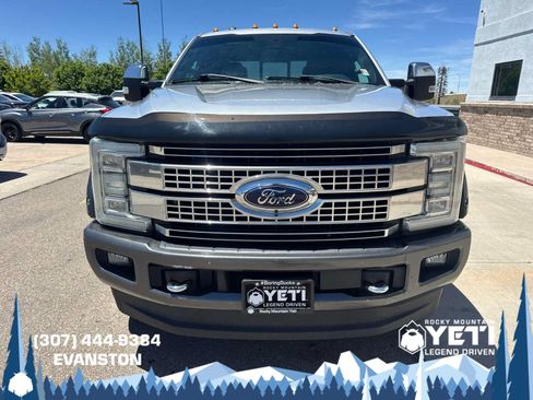 Used 2017 Ford F250 Platinum w/ Platinum Ultimate Package AWD/4WD image 8