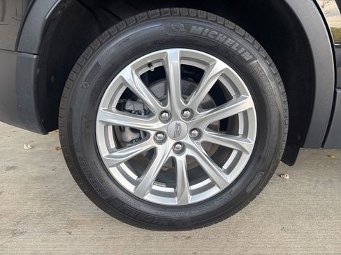 Used 2022 Cadillac XT4 Luxury image 36