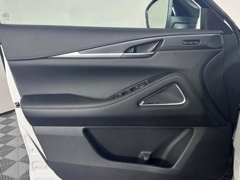 Certified 2025 INFINITI QX60 Luxe w/ Vision Package image 13