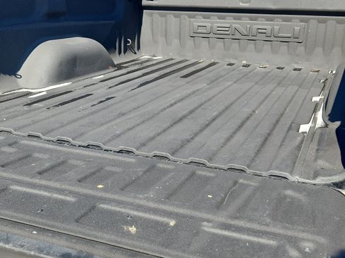 Used 2015 GMC Sierra 1500 Denali w/ Driver Alert Package AWD/4WD image 31