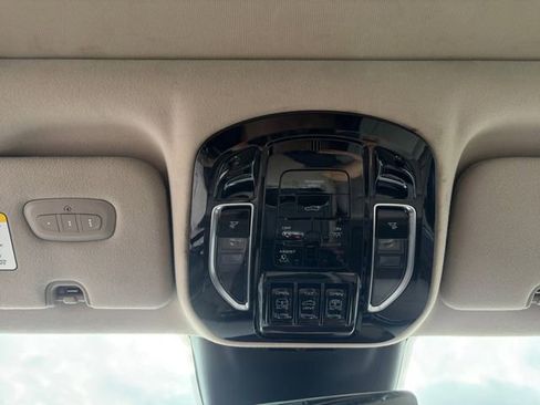 Used 2023 Maserati Grecale GT image 9