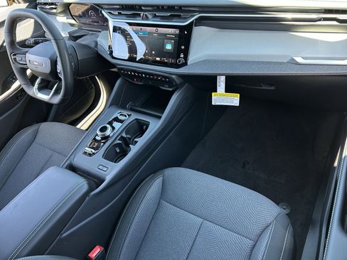 New 2026 Jeep Cherokee Laredo image 9