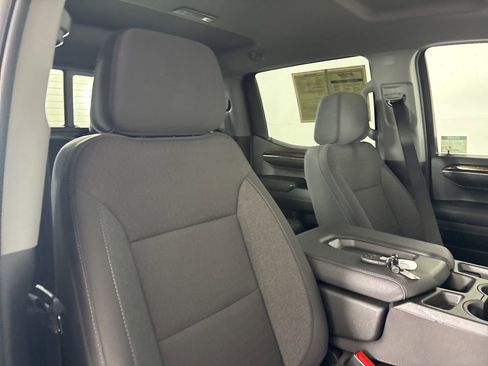 Used 2024 GMC Sierra 1500 SLE w/ Preferred Package image 27