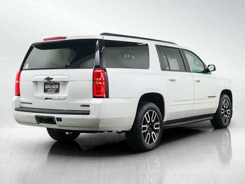 Used 2018 Chevrolet Suburban Premier w/ RST Edition AWD/4WD image 5