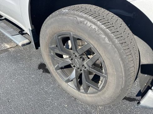 Used 2022 Chevrolet Silverado 1500 Custom image 13