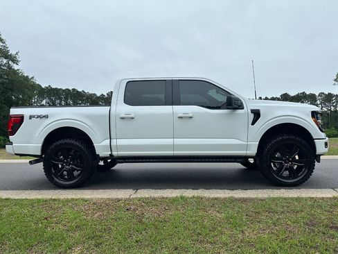Used 2025 Ford F150 XLT w/ Equipment Group 301A Standard AWD/4WD image 4