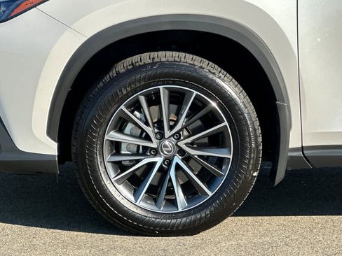 Certified 2025 Lexus NX 350h AWD w/ Premium Package image 32