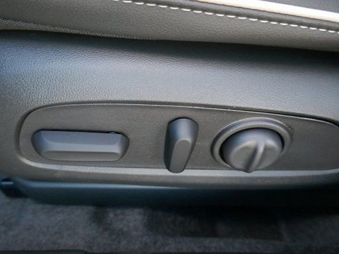 New 2026 Buick Envista Sport Touring w/ Studio Series image 17