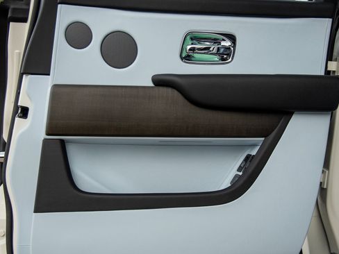 New 2026 Rolls-Royce Cullinan image 42