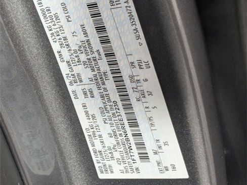 Used 2024 Ford F250 XLT image 36