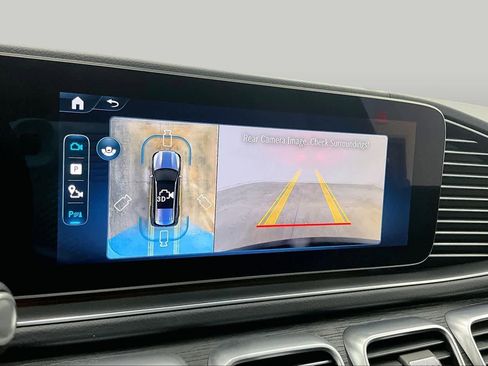 Certified 2025 Mercedes-Benz GLS 450 4MATIC image 24