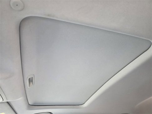 Used 2020 Honda Accord Touring image 19