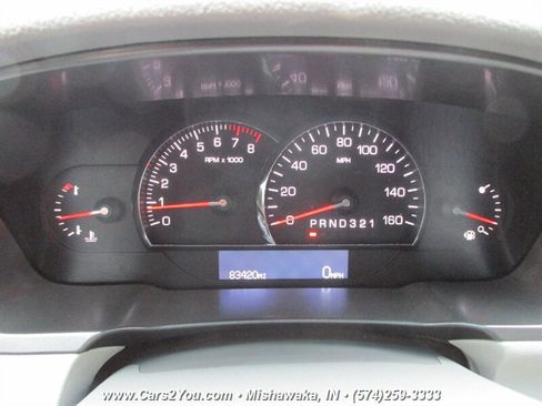 Used 2010 Cadillac DTS Luxury image 31