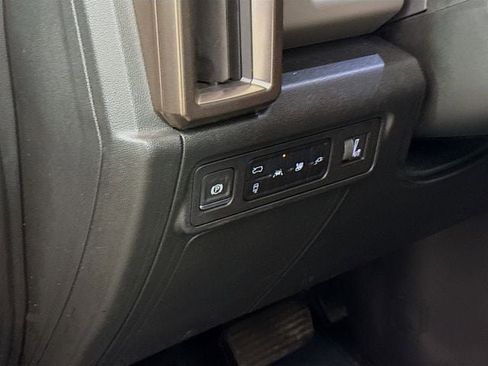 Used 2024 GMC Hummer EV 2X image 12