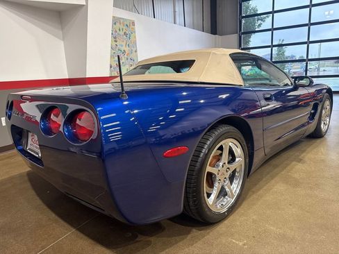Used 2004 Chevrolet Corvette Convertible w/ Preferred Equipment Group RWD image 54
