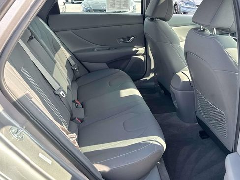 Used 2024 Hyundai Elantra SEL w/ Convenience Package FWD image 26