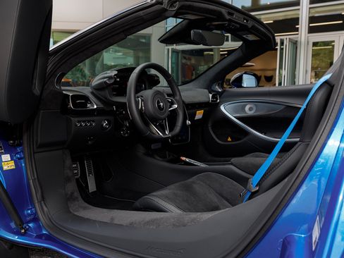 New 2026 McLaren Artura Spider RWD image 46
