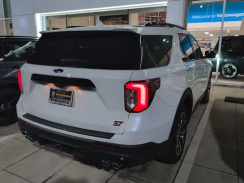 Used 2020 Ford Explorer ST w/ Premium Technology Package image 4