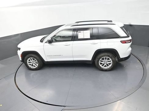 Used 2026 Jeep Grand Cherokee Laredo X AWD/4WD image 14
