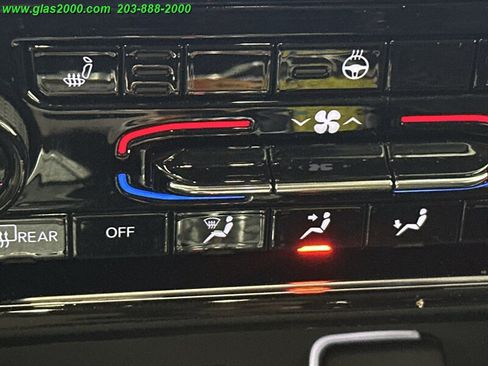 Used 2022 Jeep Grand Cherokee L Limited AWD/4WD image 34