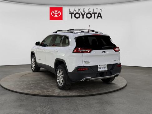 Used 2018 Jeep Cherokee Limited w/ Trailer Tow Group AWD/4WD image 5