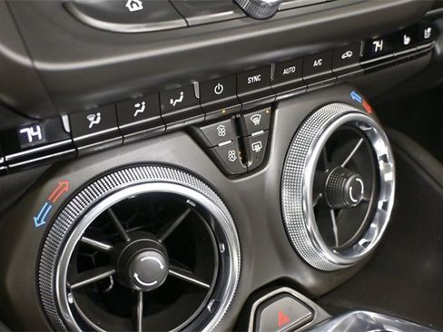 Certified 2022 Chevrolet Camaro SS image 33