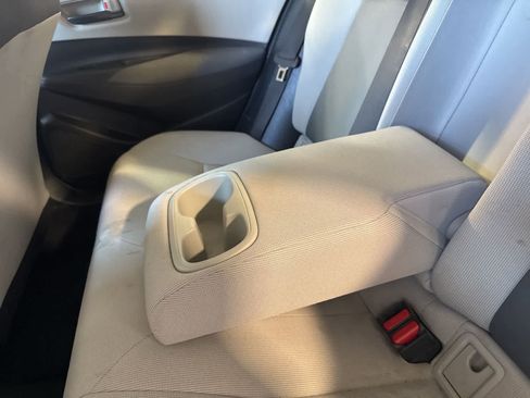 Used 2022 Toyota Corolla LE w/ Carpet Mat Package (TMS) FWD image 14